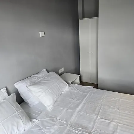 La Vie Seaside Residences *