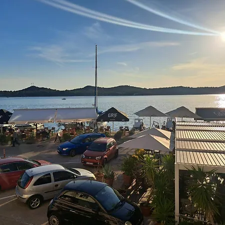 La Vie Seaside Residences