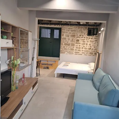 La Vie Seaside Residences Apartment
