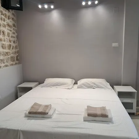 La Vie Seaside Residences Apartment