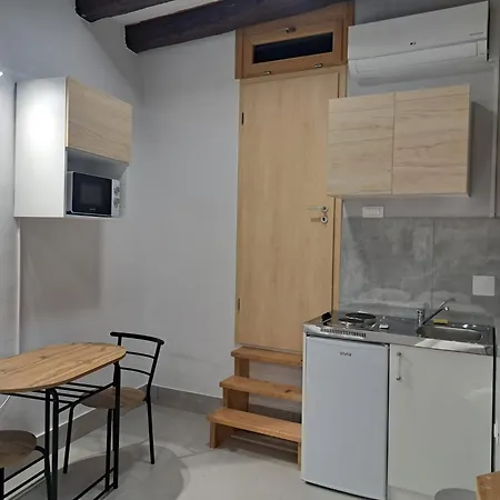 La Vie Seaside Residences Apartment *