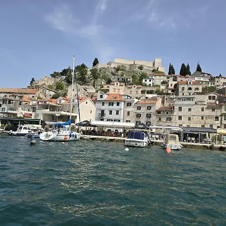 Апартаменты La Vie Seaside Residences *