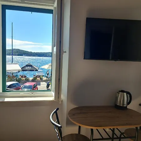 La Vie Seaside Residences דירה שיבניק