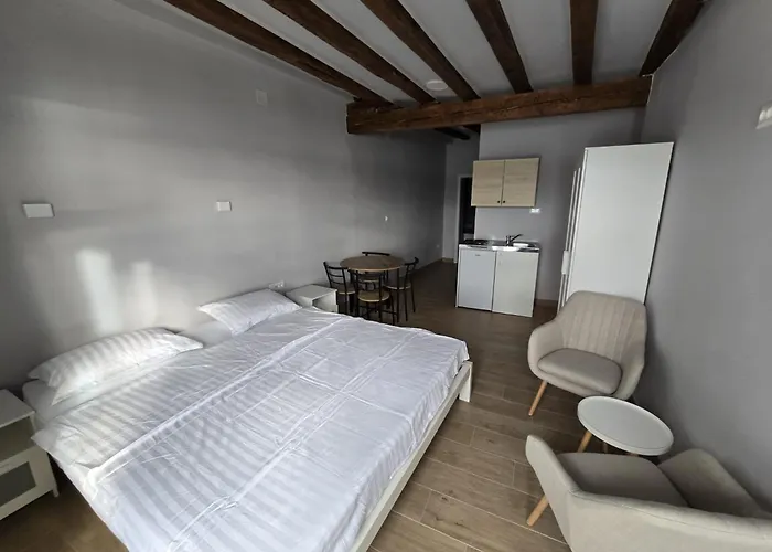 La Vie Seaside Residences Апартаменты *