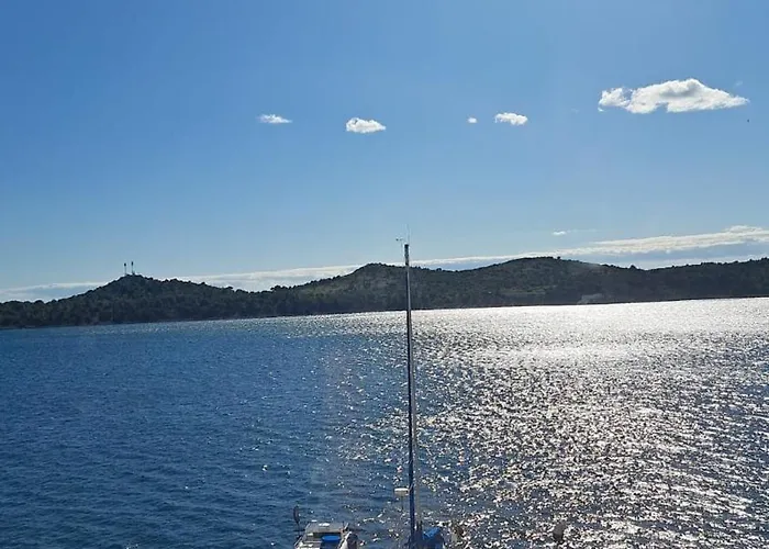 La Vie Seaside Residences Σίμπενικ